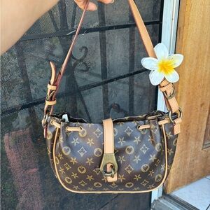 Gorgeous Y2k Fashion Design brown shoulder bag